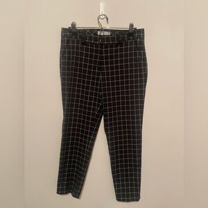 Lady Hagen,size 8, golf pants,black‎ with white Plaid,front zipper